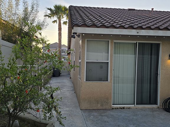 4th image of 867 N Temescal St
