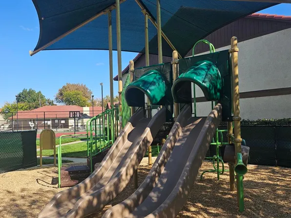 Canyon Creek Apartments