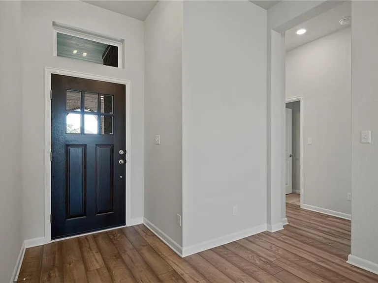 136 Osceola Dr — Photo 9
