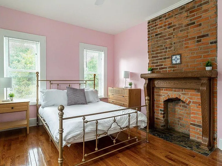 66 E Hubbard Ave — Photo 8