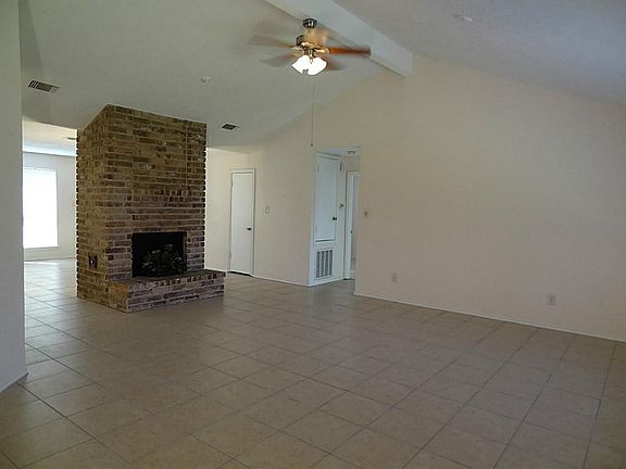 5th image of 13418 Chipman Glen Dr