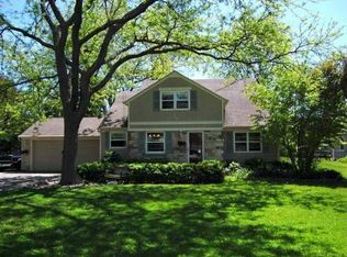 822 Carlisle Rd, Batavia, IL 60510