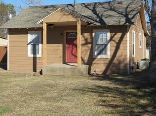 2617 18th St W, Irving, TX 75060