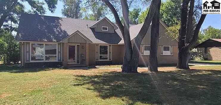 1st image of 611 Catalina Dr
