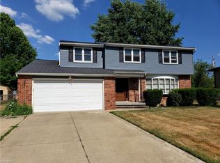 7793 E Linden Ln, Parma, OH 44130
