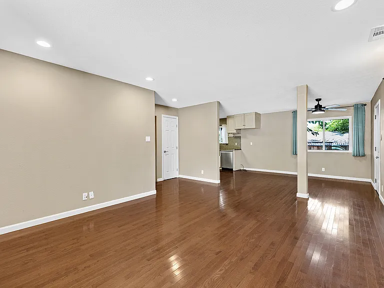 1159 Madrone Way — Photo 7