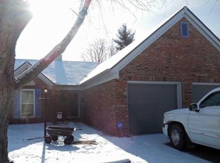 7713 Colonial Cir, Fishers, IN 46038