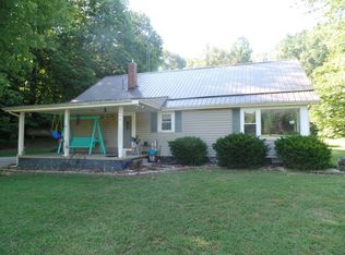 3064 E Calvertville Rd, Bloomfield, IN 47424