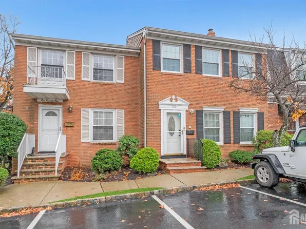 100 Wick Dr, Fords, NJ 08863