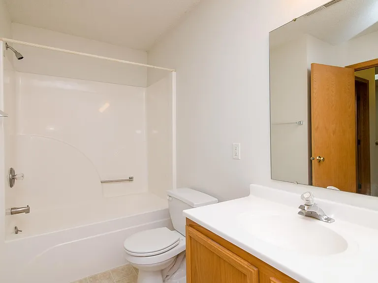 2613 Rushmore Dr — Photo 16