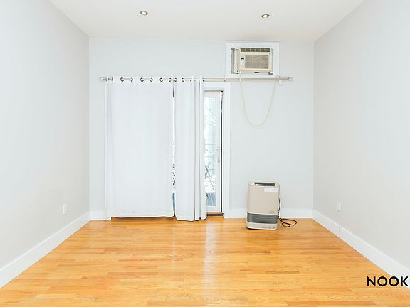 2nd image of 215 Maujer St APT 3L