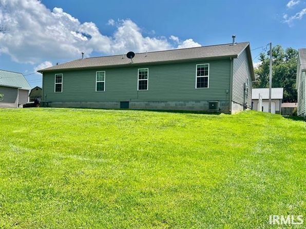 611 Jefferson St, Rockport, IN 47635