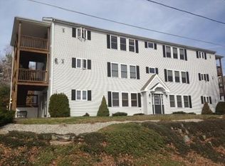 2 Warsaw Ave APT 1R, Dudley, MA 01571
