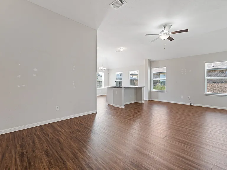 6607 Catherine Dr — Photo 6