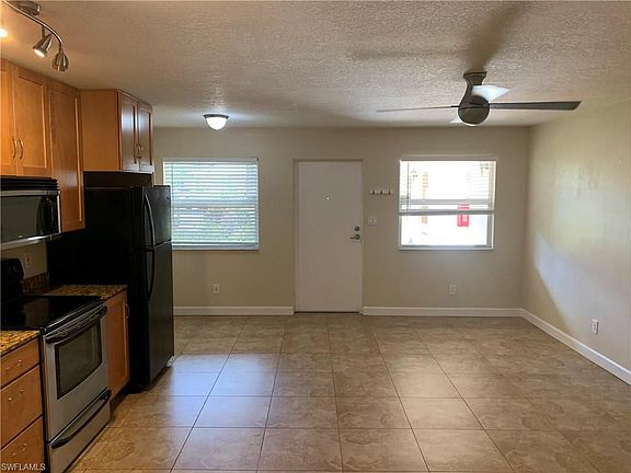 5th image of 555 3rd St N APT 3