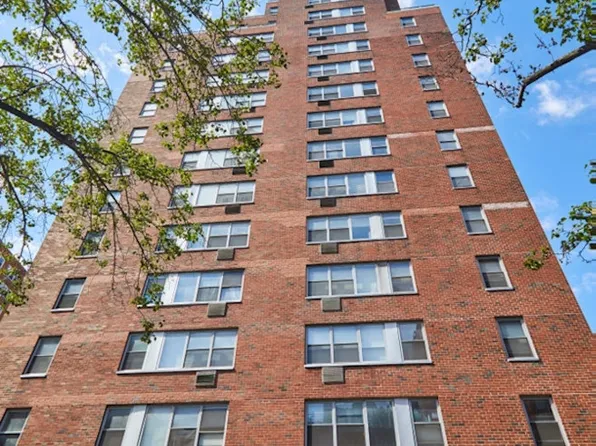 32 Gramercy Park South image 15 of 17