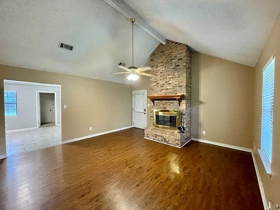 3rd image of 227 Hilltop Dr