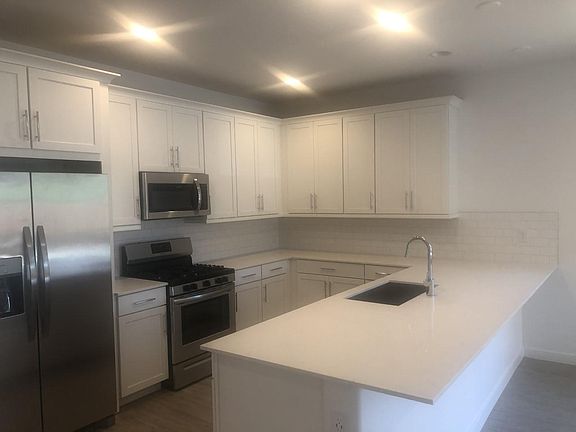 3rd image of 2420 N Morrison Ave