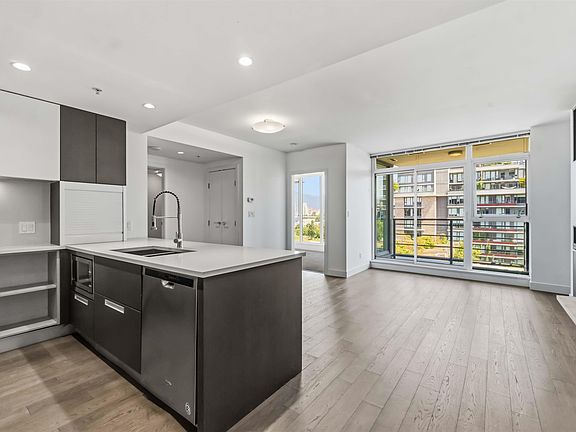 5th image of 288 W 1st Ave #808