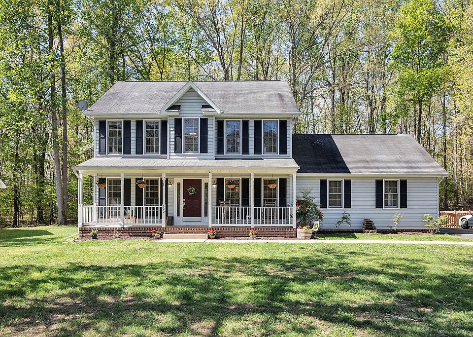 1st image of 520 Stonewall Ln