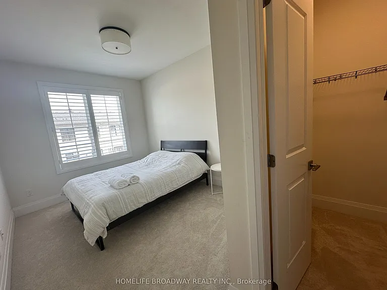 392 Highway 7 E #Townhouse 7 — Photo 5