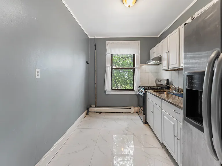 601 Columbia Ave #104 — Photo 4