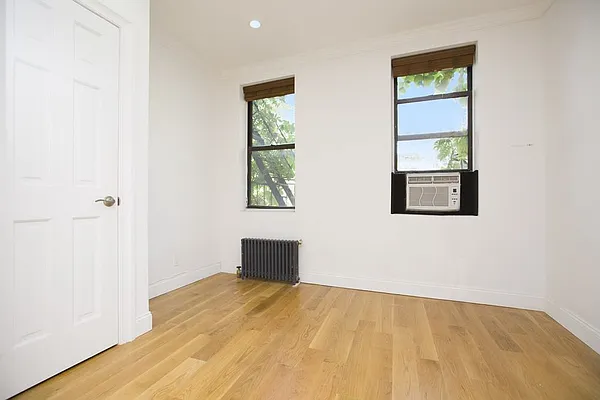 Rented by REAL New York | media 2