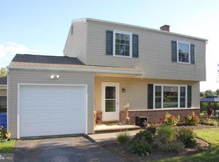 337 Springhouse Rd, Harrisburg, PA 17111