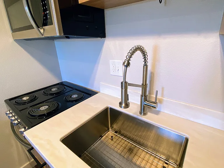 575 Greenwood Ave #5 — Photo 8