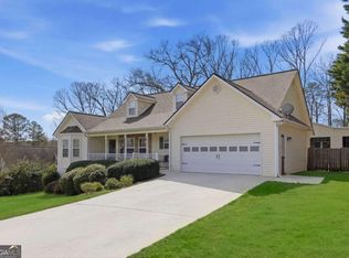 216 Forest Cove Ct, Dawsonville, GA 30534