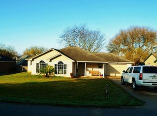 12731 Lake Conroe Hills Dr, Willis, TX 77318