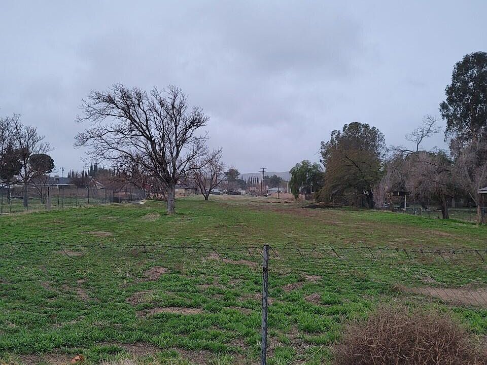 1st image of 48th West & Ave #M-4