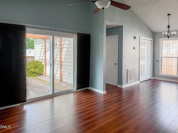 5th image of 6304 Forest Ridge Dr