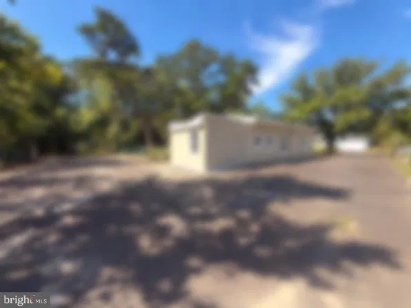 800 Farragut Ave, Mays Landing, NJ 08330