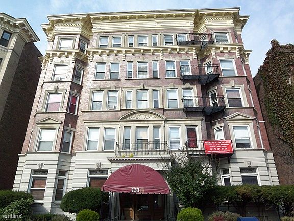 133 Peterborough Exterior (7)