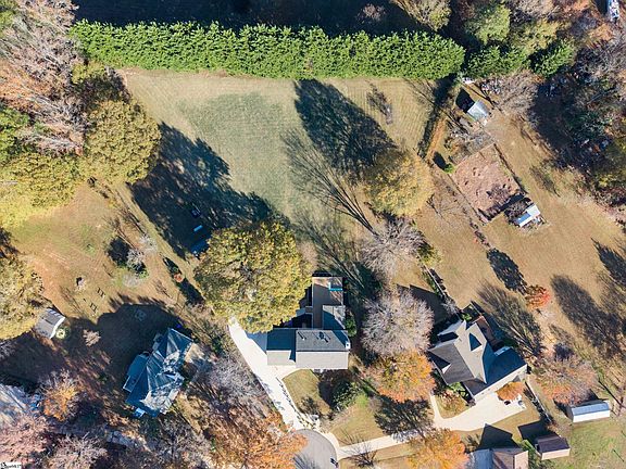 3rd image of 225 Hawkins Creek Ct