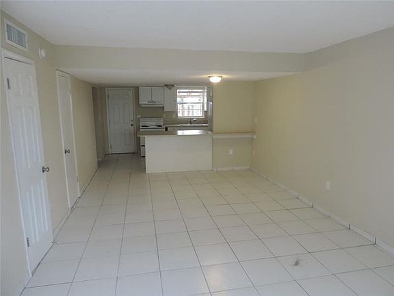 2nd image of 1520 NE 151st St #102