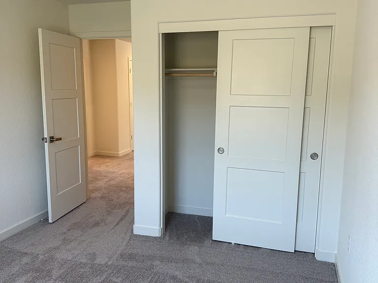 4533 Field View Dr — Photo 39