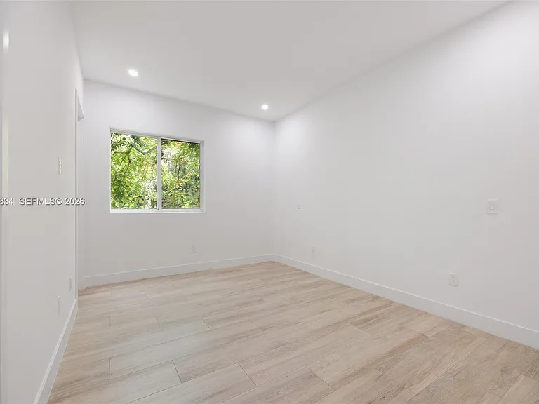 3164 Plaza St — Photo 14