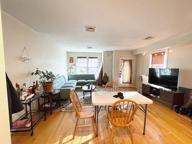 6 Harleston St #6 — Photo 7