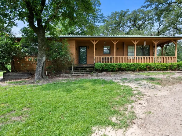 8171 County Road 311, Buffalo, TX 75831