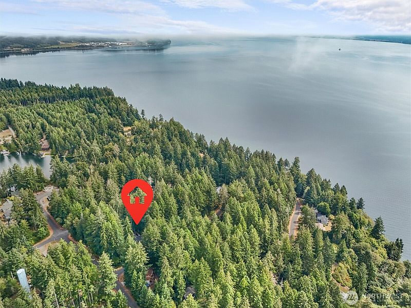 4th image of 10517 Matthews Way