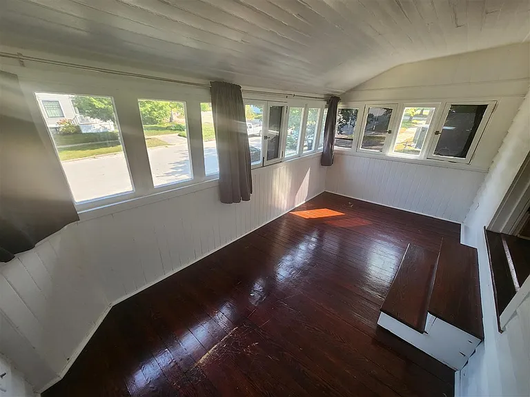 524 State St #5 — Photo 2
