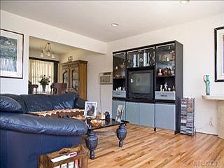 1st image of 34 Park Dr