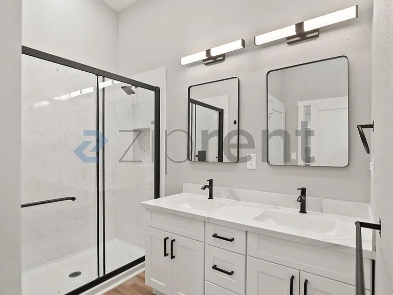 42740 Jefferson St — Photo 15