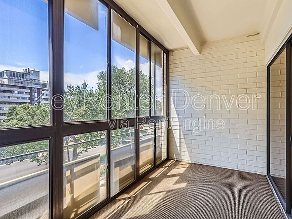 5th image of 800 N Pearl St APT 308