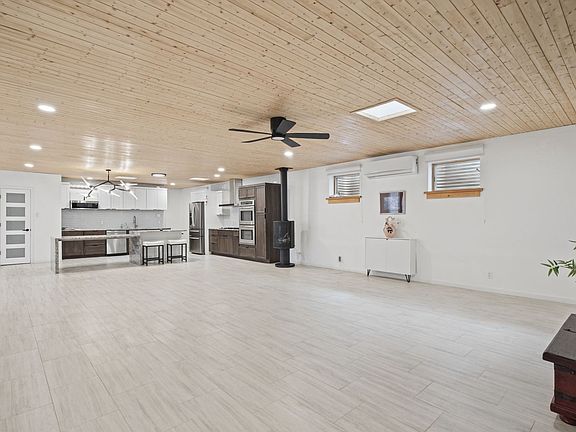 5th image of 5 Capulin Ln