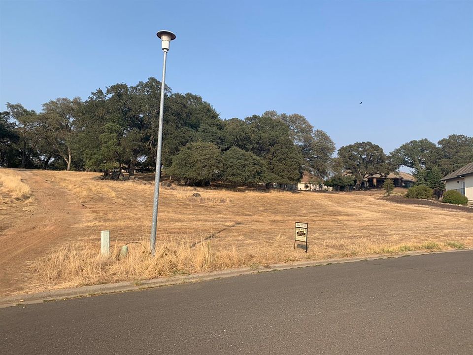 2nd image of 15233 De La Pena Cir