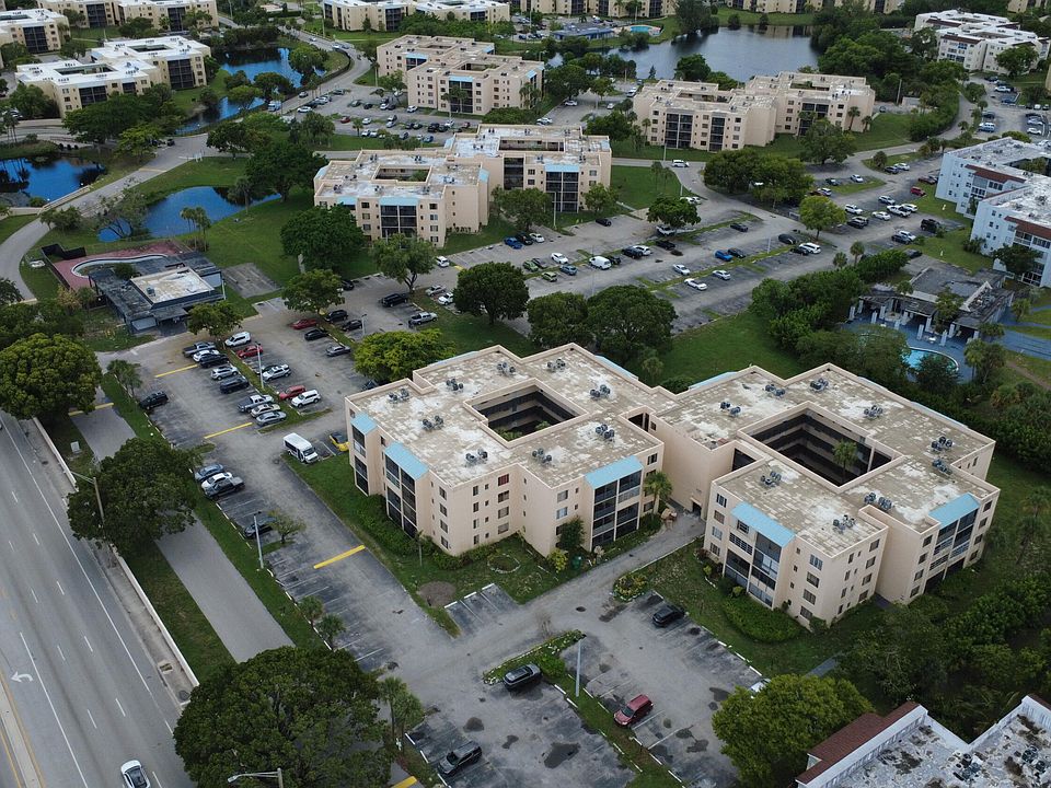 1st image of 2830 SOMERSET Drive #104N