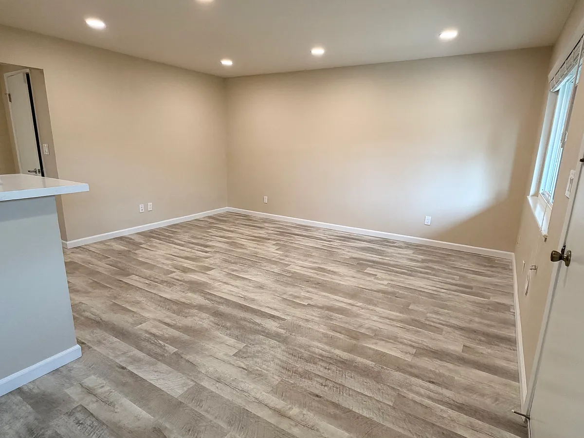 Building Photo - 120 Granada Dr #7